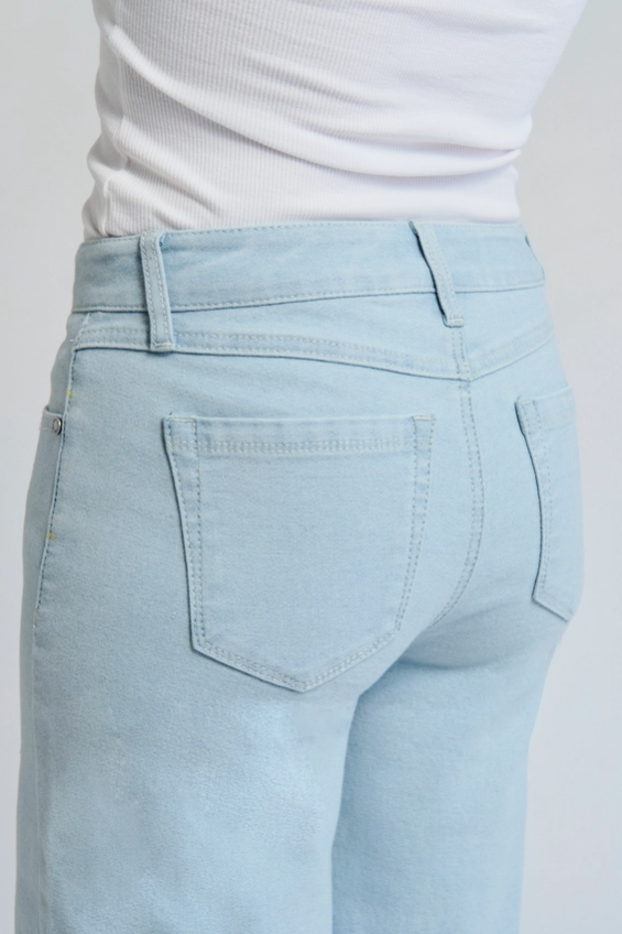 Frayed Seam Wide-Leg Denim Jeans – Light Wash